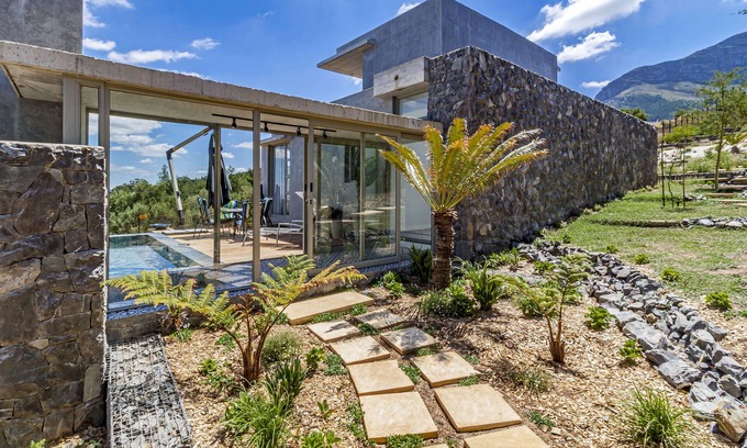 Helderberg Rural Apartment | the Ultimate Venue to Relax, Breath & Recharge