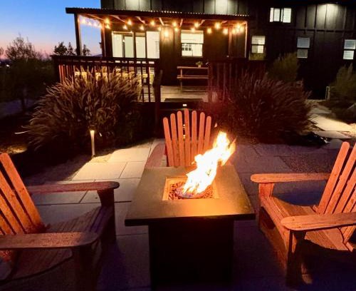 Temecula House | The Ultimate Winery Getaway - Hilltop Haven