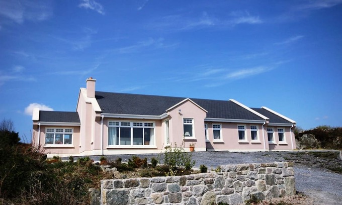 Spiddal House | The Uplands Spiddal family friendly and spacious
