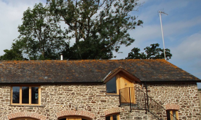 Chulmleigh House | The Upper Arches, luxury Converted Barn in Devon countryside