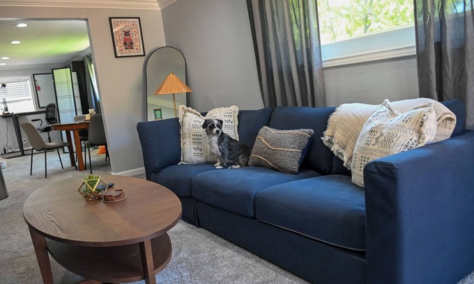 Richland Hills House | The Urban Oasis: Pet-friendly, Full Kitchen, Pool, Office Space!
