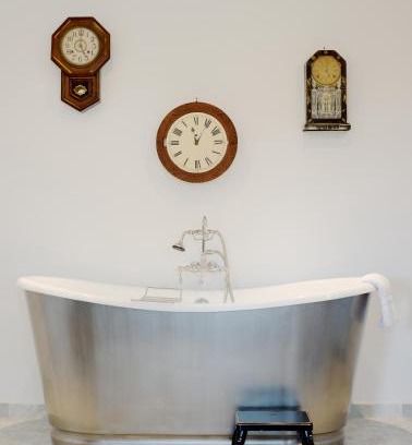 Northwest Carmel Bed & Breakfast | The Vagabond's House Boutique Inn