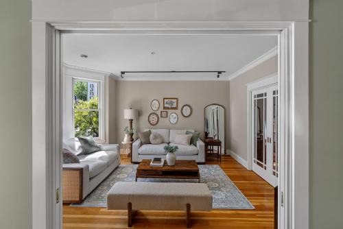 Mount Pleasant House | The Vancouver Heritage Home - Mount Pleasant