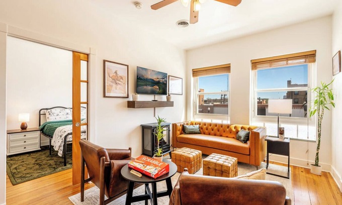 Sheridan Apartment | The Vaquero: King Bed + Downtown View Charm