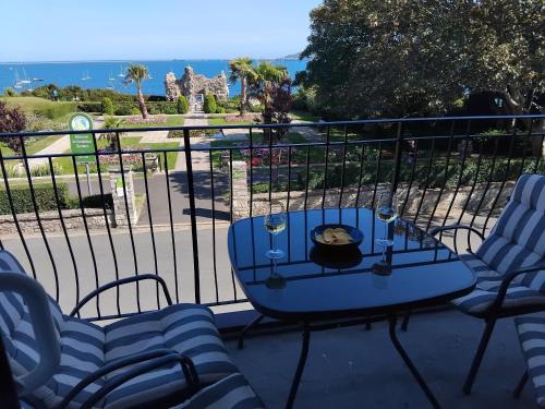 Weymouth House | The View