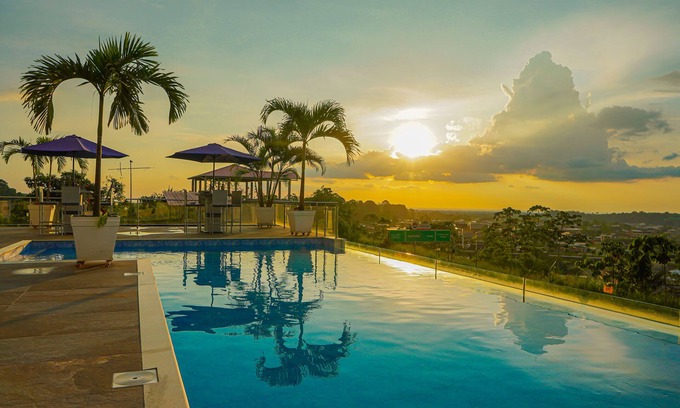 Cumanda Hotel | THE VIEW HOTEL