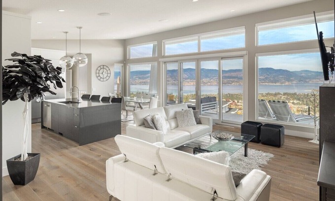 Southwest Mission House | The View - Upper Mission Luxury