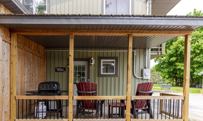 Bloomfield House | The Viewpoint Cottage