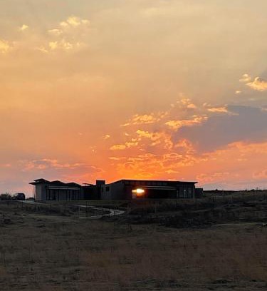 Mogale City Villa | The Villa at 40 Acres - Self-Catering Luxury Farmhouse on 16 hectares