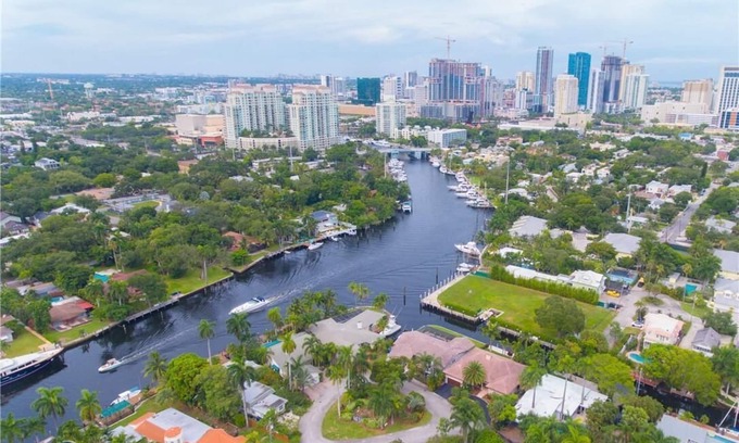 Downtown Fort Lauderdale Villa | The Villa's 0.3 Mile From Down Town Ft Lauderdale