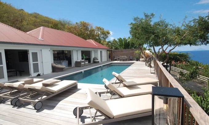 Lurin House | The Villa Serenity - Stunning Port View & Pool!