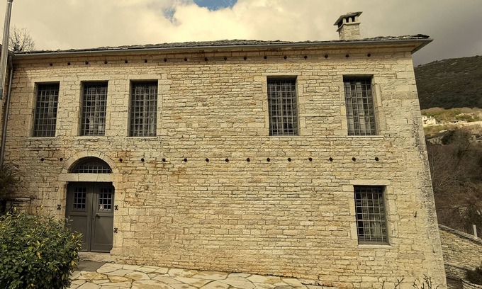 Ano Pedina House | THE VILLA ZAGORI/THE SILVER HOUSE