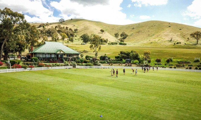 Strath Creek House | The Village Green Estate Strath Creek