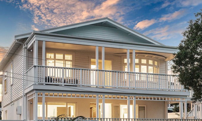 Grey Lynn Villa | The Village Reserve