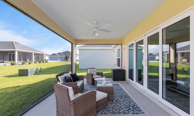Okahumpka House | The Villages Oasis w/Golf Cart