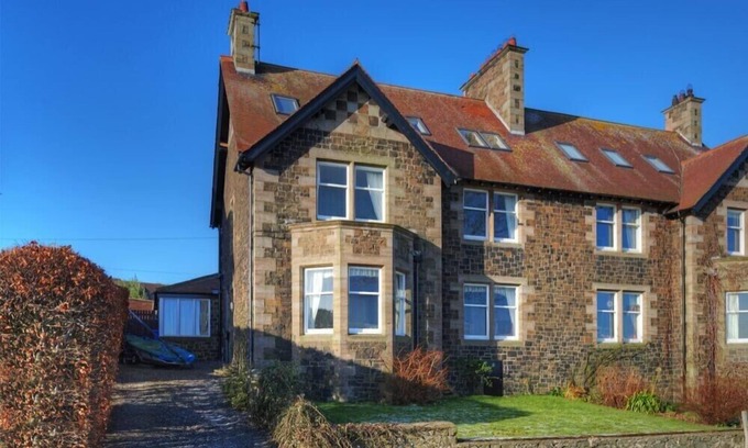 Embleton Cottage | THE VILLAS NO3, family friendly, with open fire in Embleton