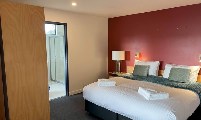 Grindelwald Apartment | The Vineyard Vista at Tamar Ridge Apartments