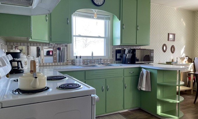 Berne House | The Vintage House offers a quaint place for guests to stay in Berne, Indiana.