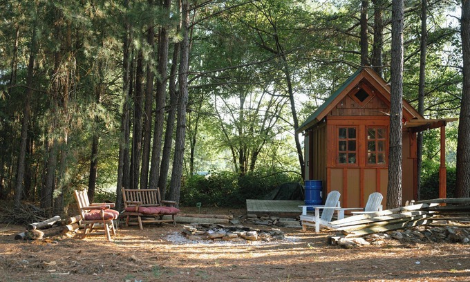 Boger City Cabin | The Vintage Retreat at Golf Course