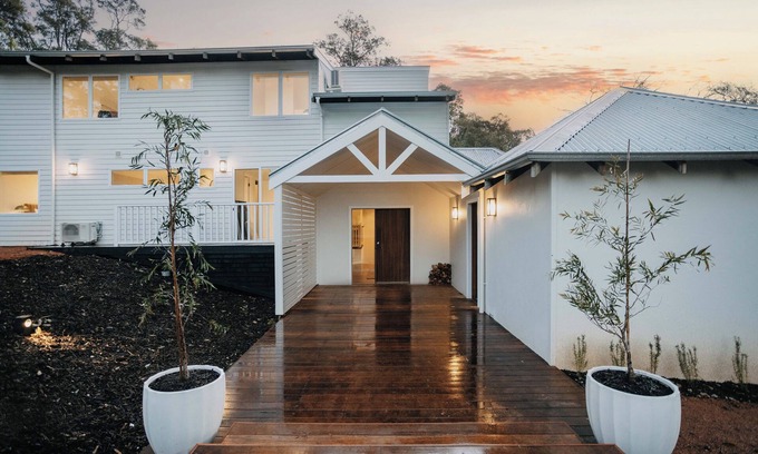 Peerabeelup House | The Vintners: Where luxury meets nature, five master suites & spacious living