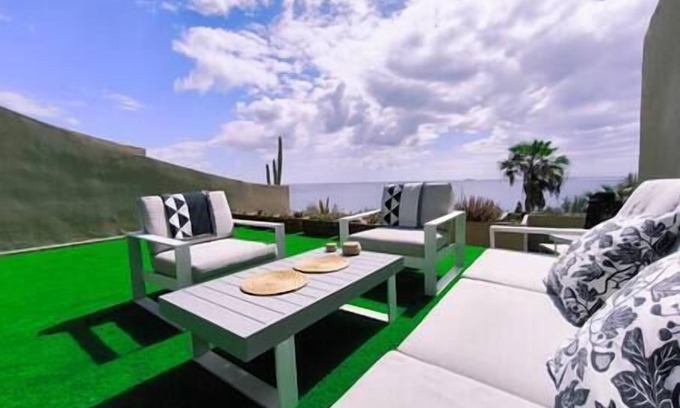 Radazul Apartment | The Violet Paradise