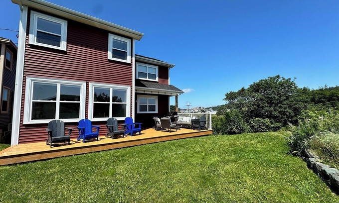 Quidi Vidi House | The Vista at Quidi Vidi - Stunning Views & Trails