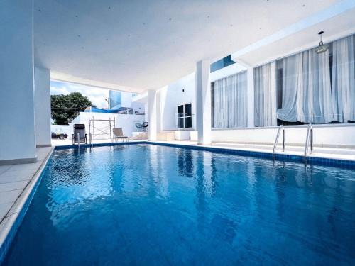 Accra Apartment | The Vittins