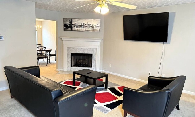 Belmont House | The VLuxe of Lithonia