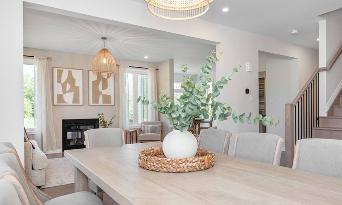 Kemptville House | The Wabi Sabi: 5-bedrooms luxury golf course home