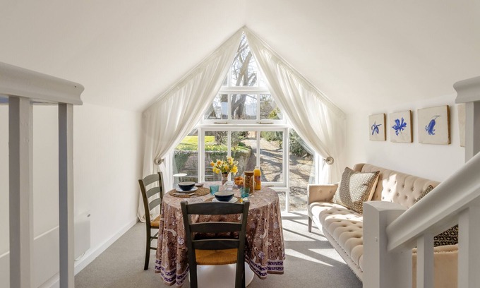 Munslow House | The Wain House - One Bedroom House, Sleeps 2