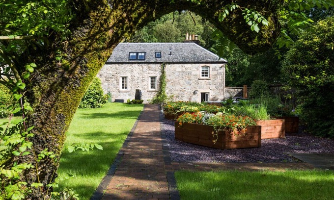 Tarbet House | The Walled Garden - Arrochar