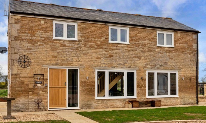 Thurlby House | The Warren by Interhome