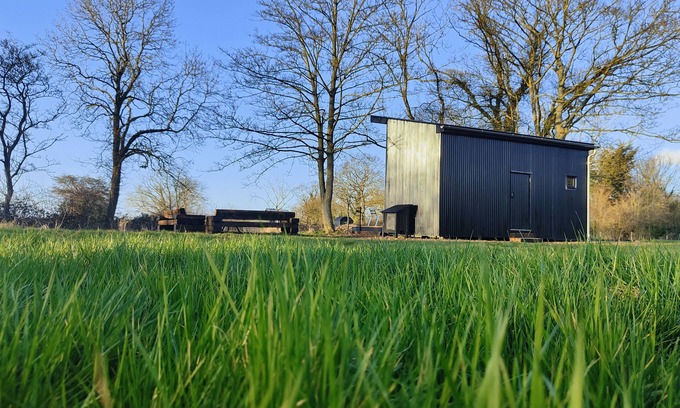 Woodbridge Cabin | The Water Shack - Amazing tiny house retreat