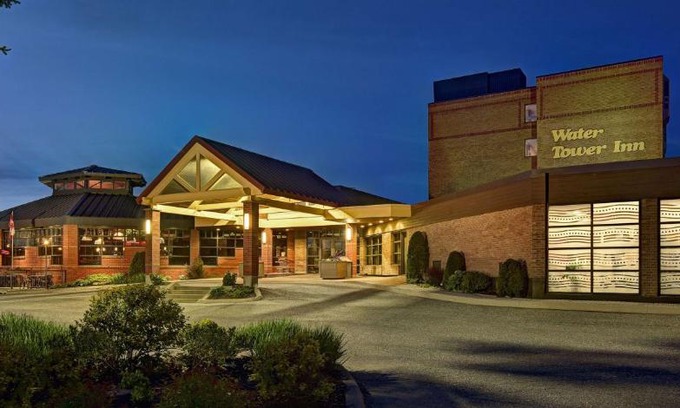 Algoma District Hotel | The Water Tower Inn - BW Premier Collection