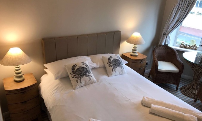 Westleigh Bed & Breakfast | The Waterfront Inn
