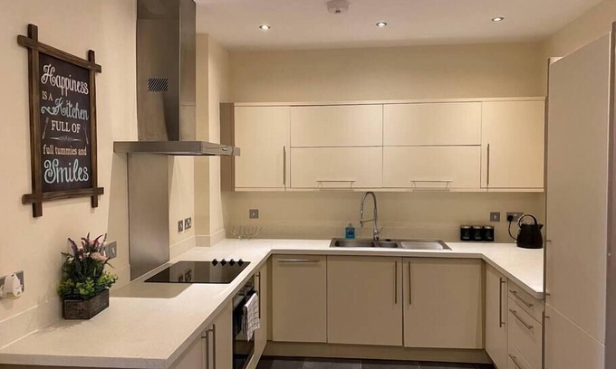 Southport Apartment | The Waterfront Suite