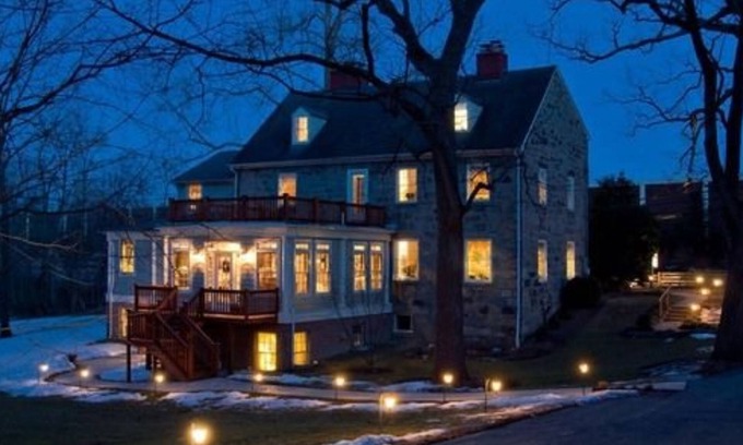 Ellicott City Bed & Breakfast | The Wayside Inn Bed & Breakfast