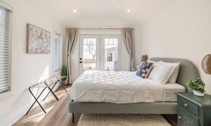 Kingsville Cottage | The Weekend House 😀 'where EVERY DAY is a weekend'