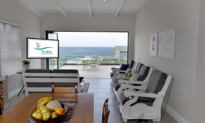 Kleinmond Apartment | The Whale and Waddler - Unit with a view