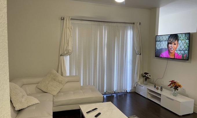 Gibson Springs Apartment | The White Crib