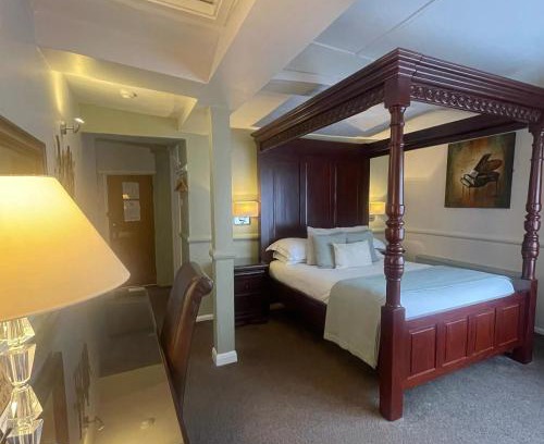 Witham Hotel | The White Hart Hotel Witham