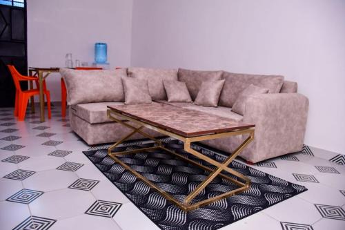 Kibwezi Hotel | The White House apartments