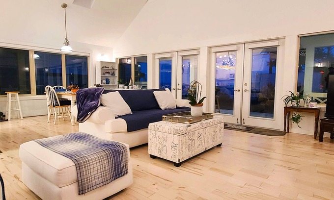 Downtown House | The White House