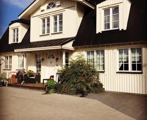 Reykholt Villa | The White House