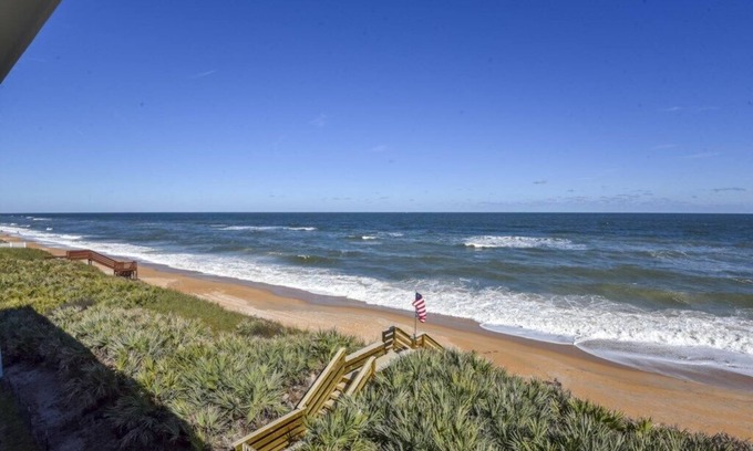Painters Hill Apartment | The White House on Flagler Beach - Unit 22