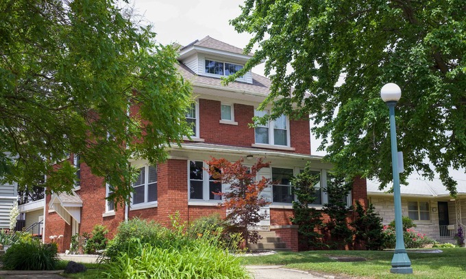 Champaign House | The White House, pet friendly home in downtown CU