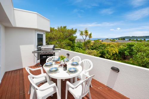 Wharewaka House | The White House - Taupo Holiday Home
