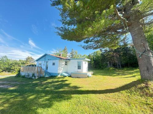 Indian Brook House | The White Pine Cottage on the Cabot trail