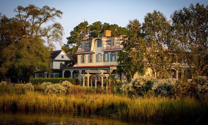 Whitehaven Bed & Breakfast | The Whitehaven Hotel