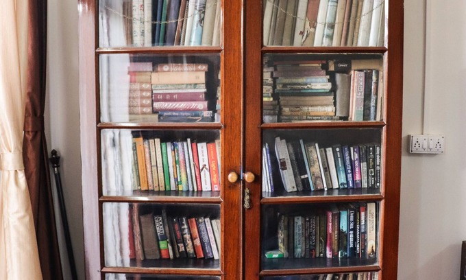 Bhowanipore House | The whole apartment on Elgin Road - Central Kolkata